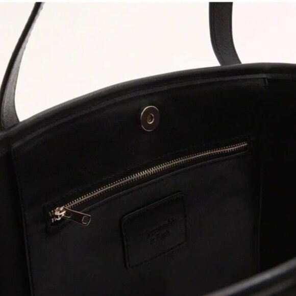 Abercrombie & Fitch Black Vegan Leather Tote Bag NWT - Picture 3 of 12